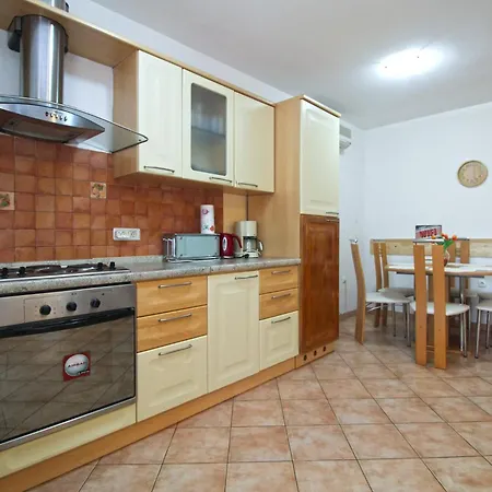 Richard 2319 Appartement *