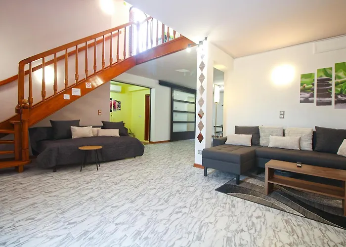 Richard 2319 Apartament