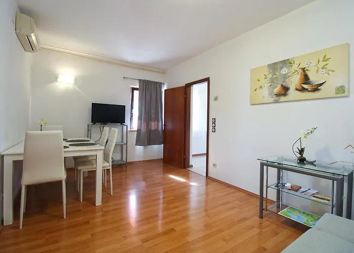 Apartament Richard 2319