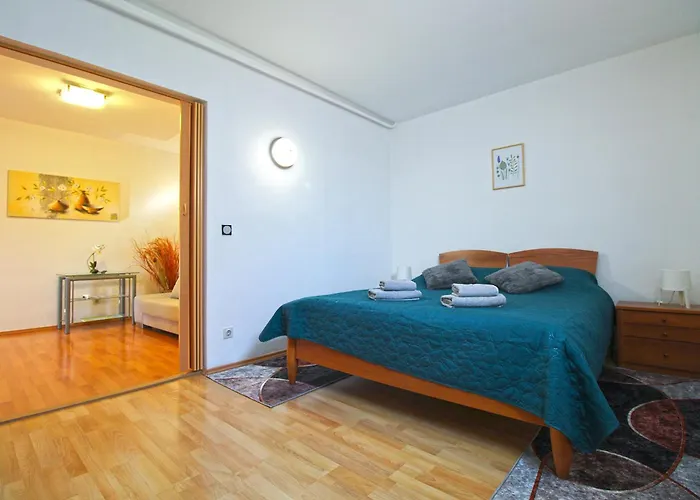 Richard 2319 Apartament