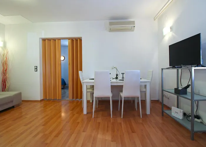 Apartament Richard 2319