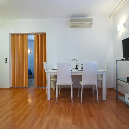 Apartment Richard 2319